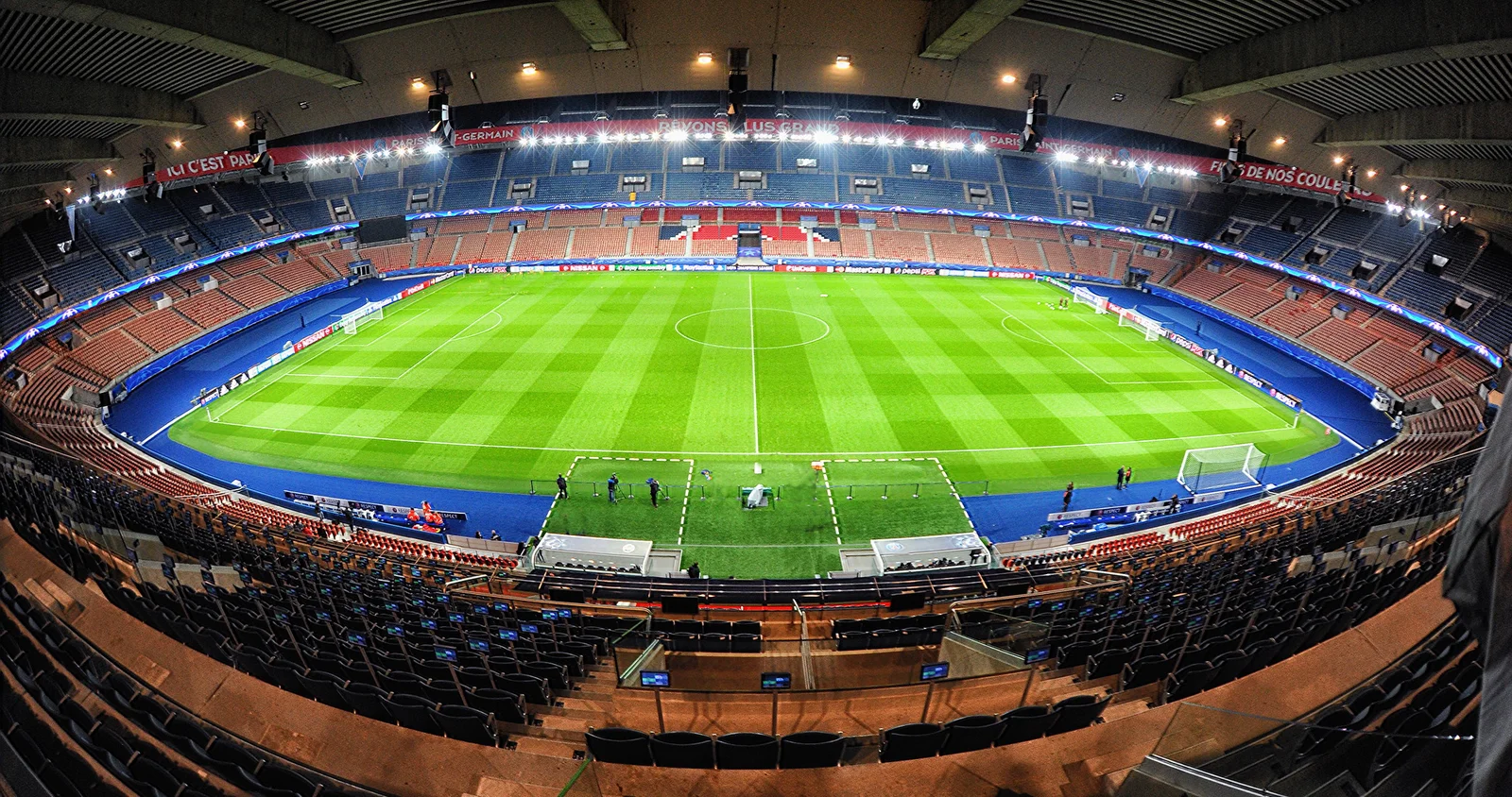 Vue du Parc des Princes à Paris